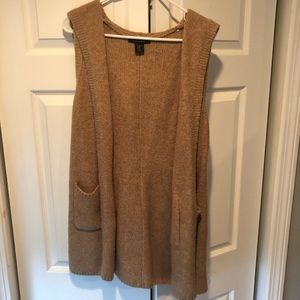 Tahari Hooded sweater vest